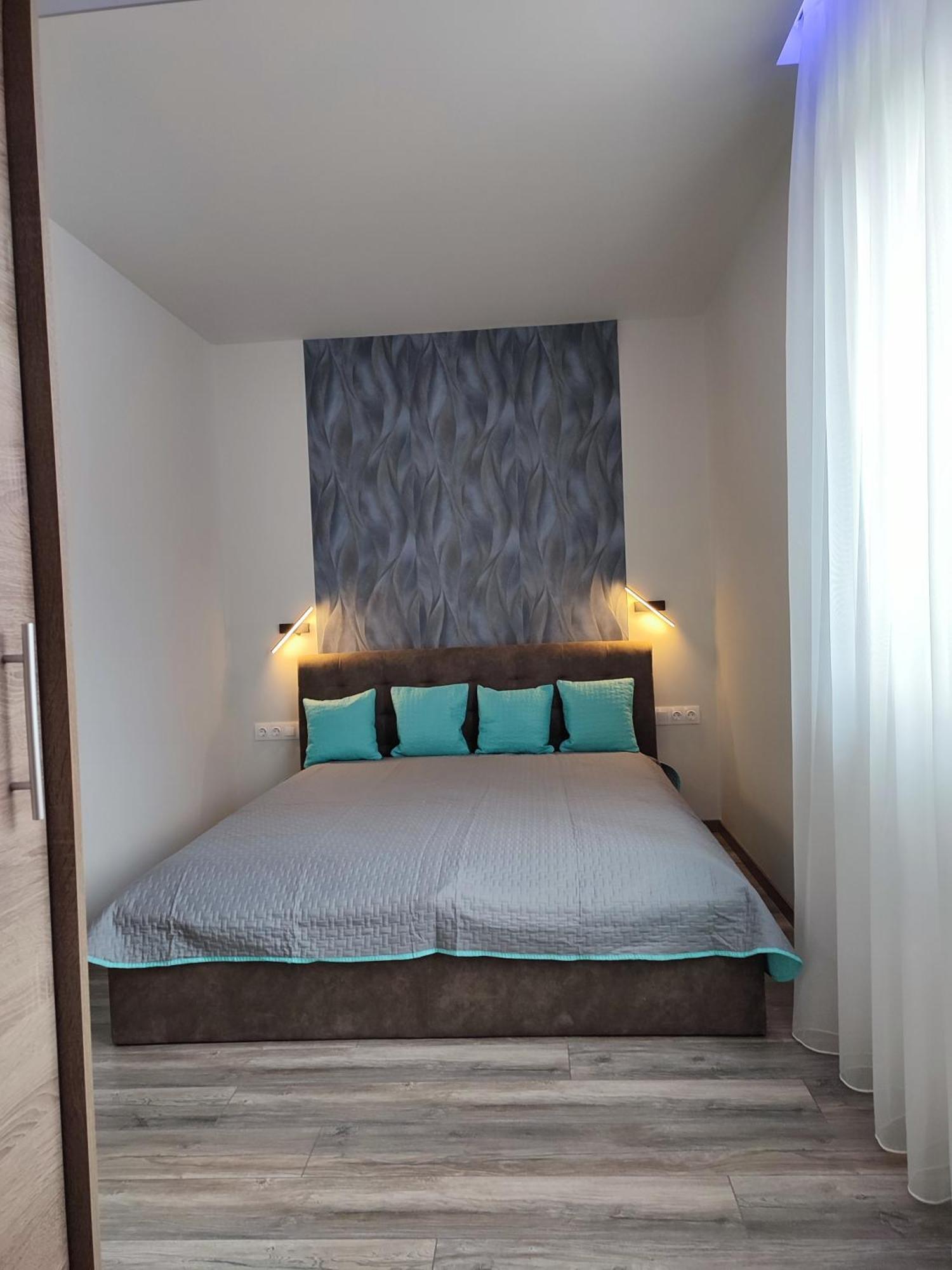 Gamma Apartmanok Es Jakuzzi Мішкольц Номер фото
